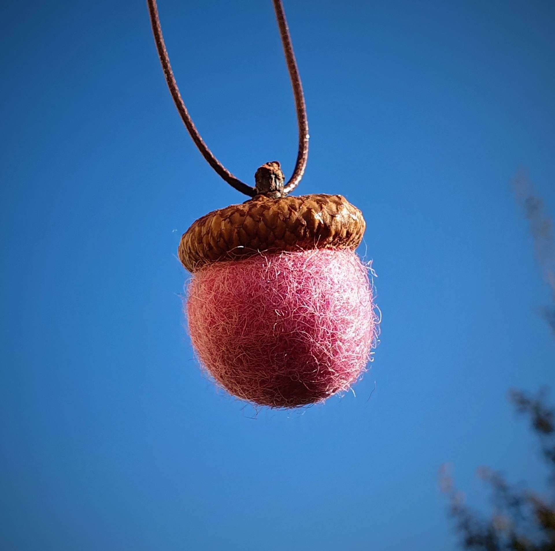 Kette ~ Filz Perle & Eichelkäppchen Halskette, Geschenk Für Frauen, Holzschmuck, Mädchen, Lange Kette, Schmuck von sommerelf