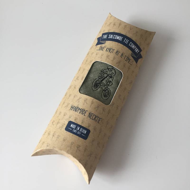 Motocross Reiter Von The Salcombe Tie Company Motocross Reiter Von The Salcombe Tie Company von sophietaverner