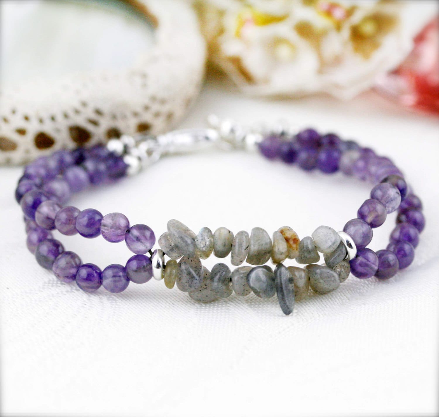 Ruhe Und Balance Armband | Unisex - Amethyst Labradorit Ruhe Und Balance Armband | Unisex - Amethyst Labradorit von sophinegiam