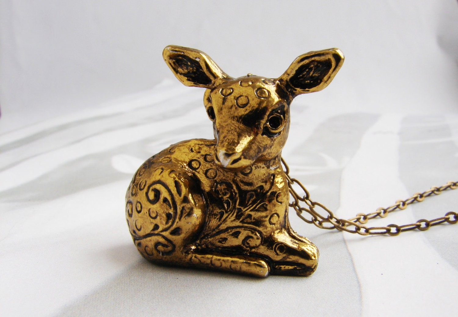 Deer Locket Halskette, Parfüm Medaillon Tier Schmuck, Wald Rehkitz Geheimfach Halskette von soradesigns