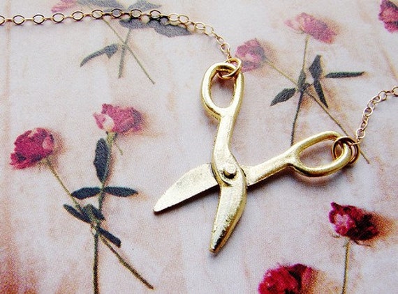 Kleine Scherenkette - Miniatur Bewegliche Schere Goldkette, 14Kt Gold Filled Kette Kleine Scherenkette - Miniatur Bewegliche Schere Goldkette, 14Kt Gold Filled Kette von soradesigns
