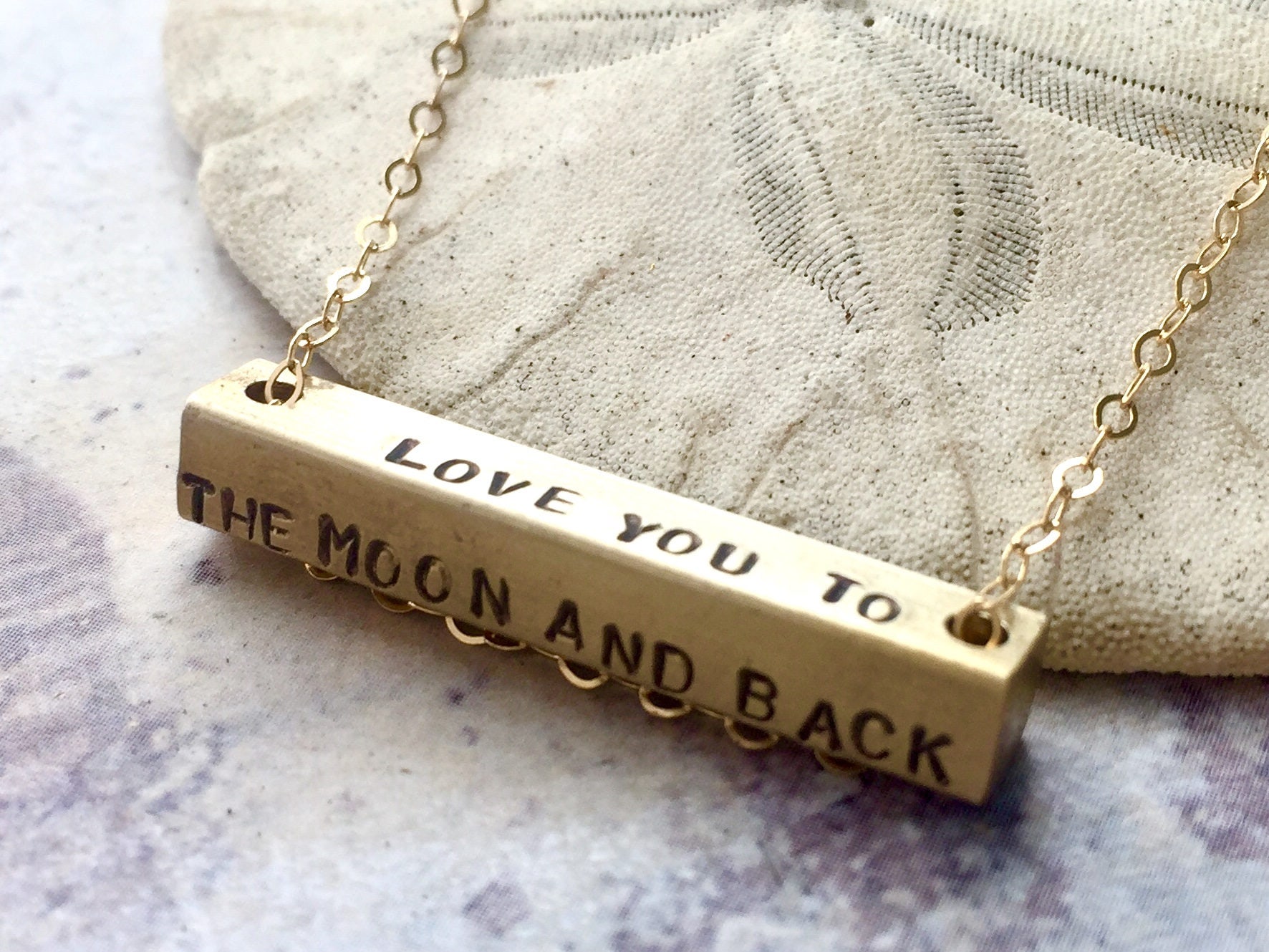 Love You To Moon & Back Bar Halskette, Personalisierte Horizontale Benutzerdefinierte Nachricht Bar, Personalisierte Halskette von soradesigns