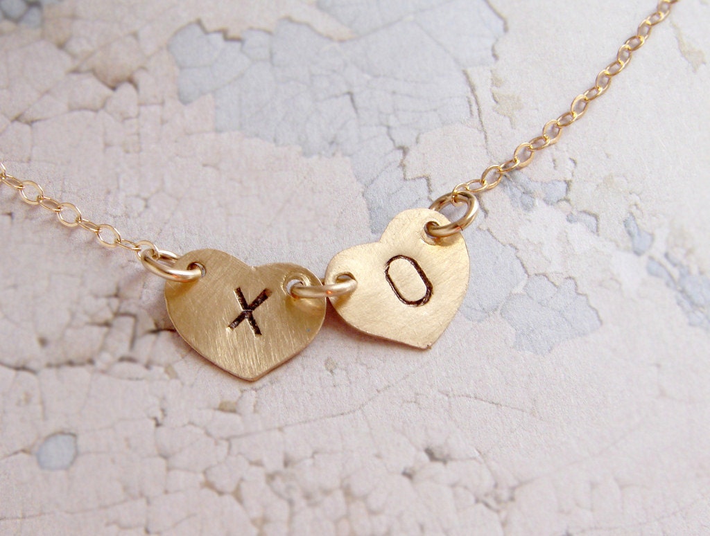 xo Initial Halskette 14Kt Gold Filled Doppelherz Anhänger xo Initial Halskette 14Kt Gold Filled Doppelherz Anhänger von soradesigns