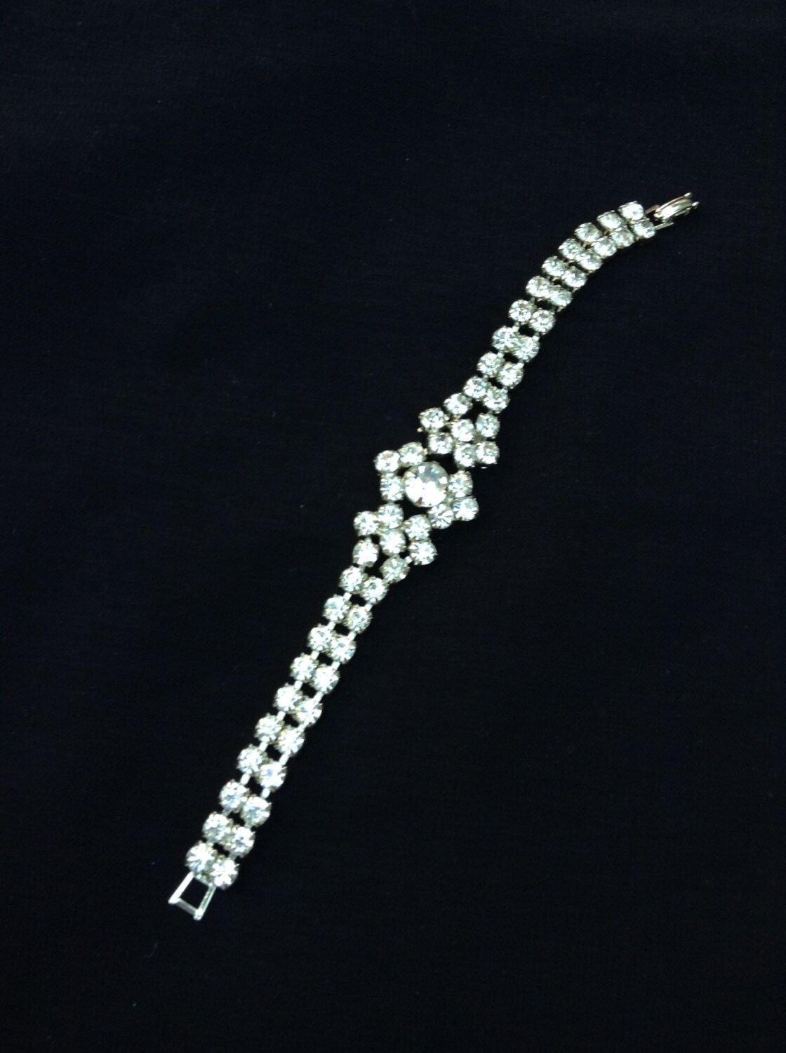 Vintage Klar Strass Armband Schöne Hochzeitsschmuck von sorellasvintagejewel