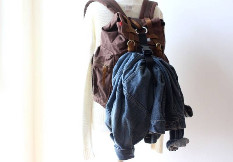 Jackenhalter "3. Hand" in Schwarz von soscheeShop