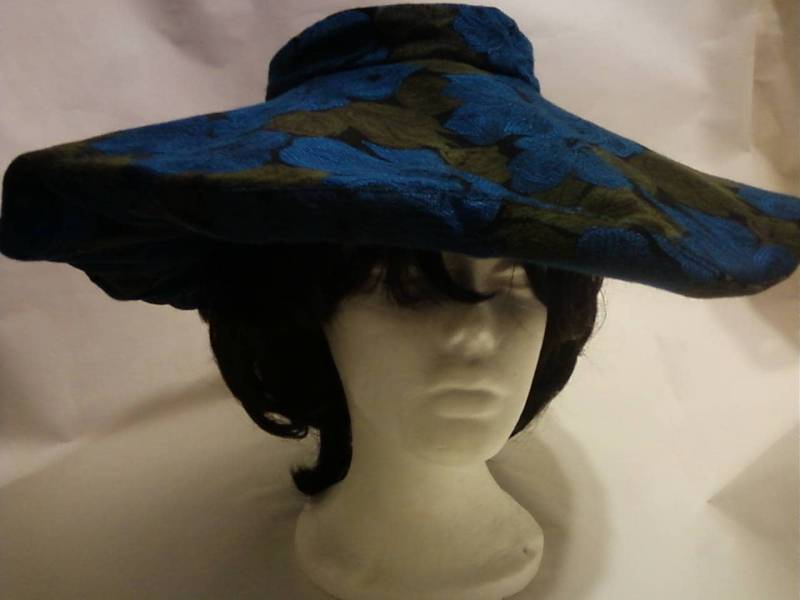 Faltbare Stoff-Sonnenhut Faltbare Stoff-Sonnenhut von sosohats