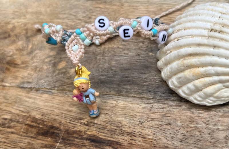 Makramee-Armband „Sein" Polly Pocket 90Er Nostalgie - Meeresfarben von soulfulmacramoments