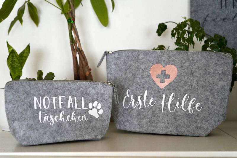 Notfalltasche | Reiseapotheke Erste Hilfe Tasche Für Haustiere Notfalltäschchen Unterwegs Filztäschchen von DieKleinodfabrik
