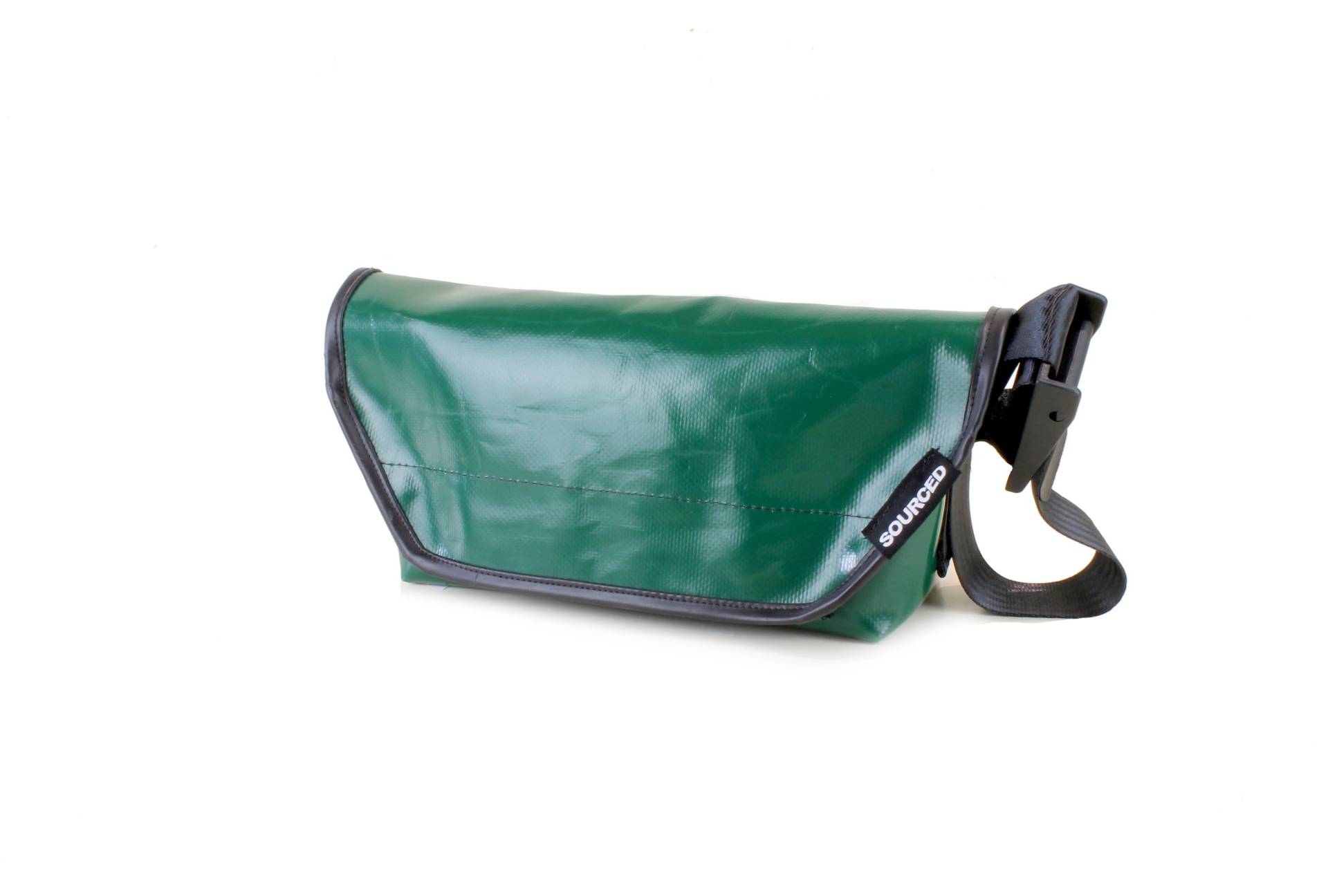 Umhängetasche Aus Recycelter Lkw-Plane, Kleine Messenger Crossbody Bag, Lkw-Planentasche von sourcedlife