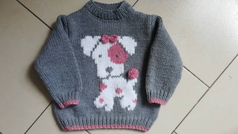 Handgestrickter Mädchenpullover Mit Hundemotiv Von 1 Jahr Bis 3 Jahren von souricettecreation