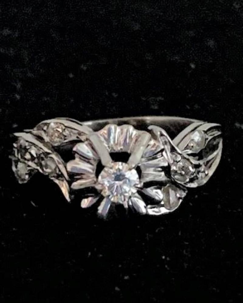 10 Karat Weißgold Lucien Piccard Diamant Statement Ring 10 Karat Weißgold Lucien Piccard Diamant Statement Ring von southseapearlco