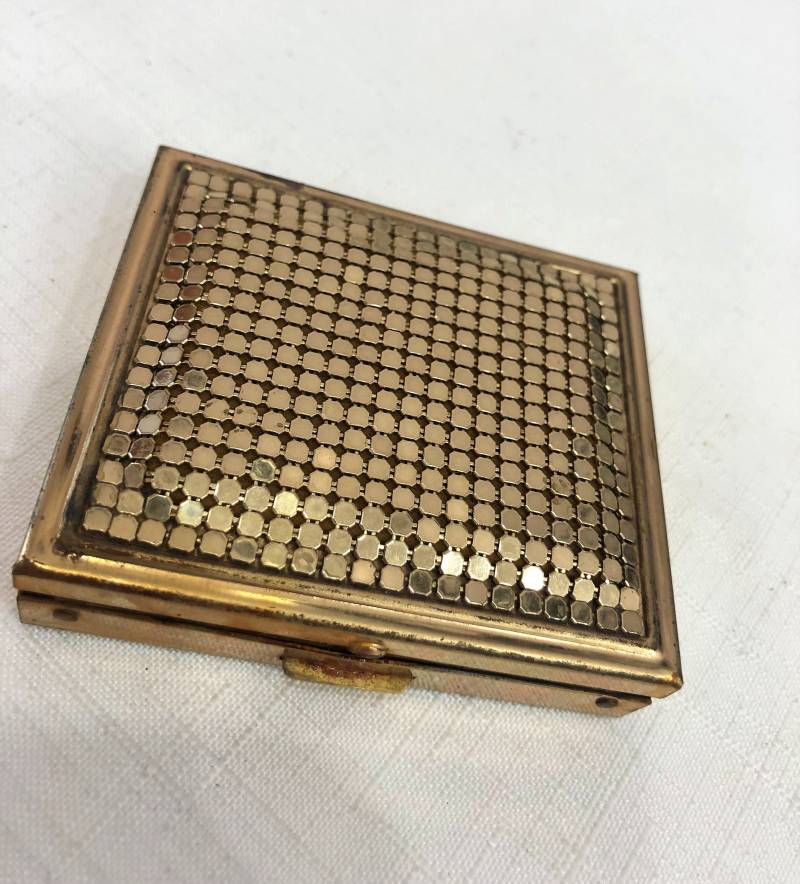 Gold Compact Gold Compact von southseapearlco