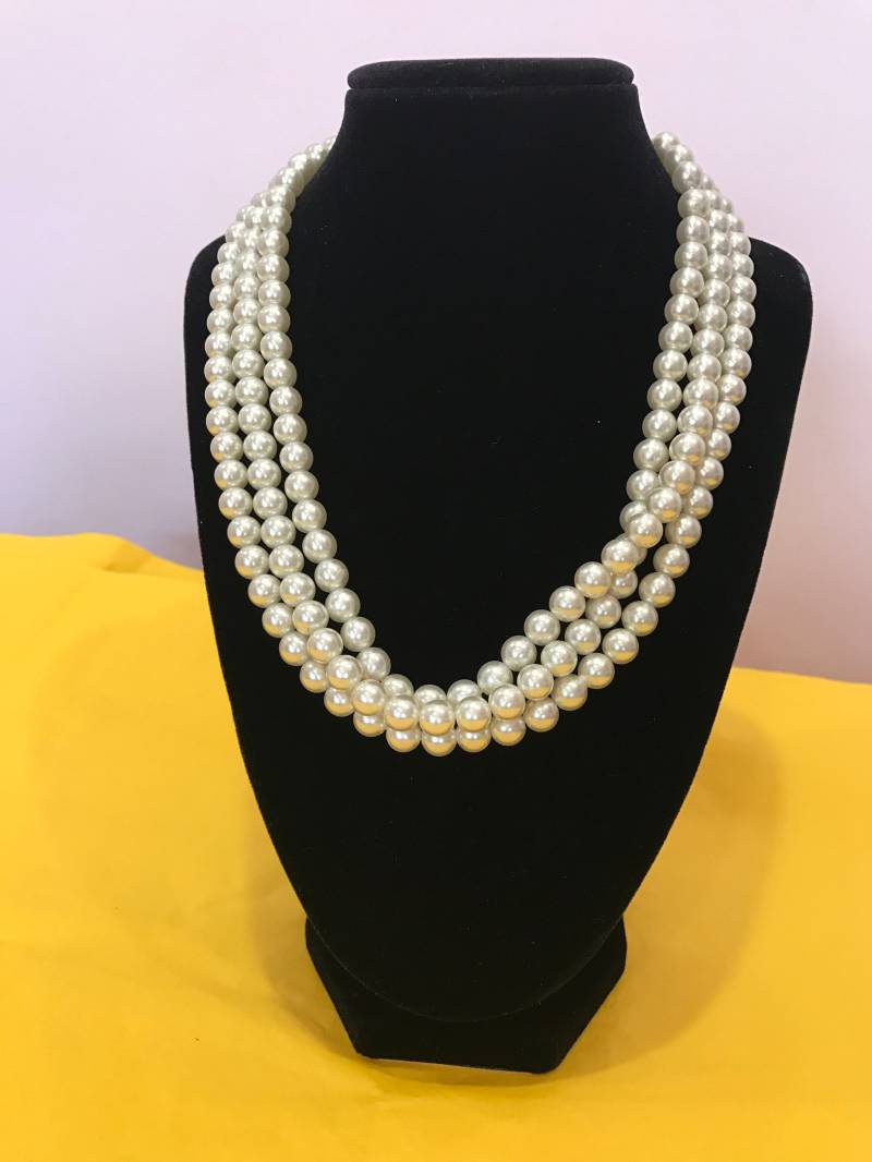 Lange Einzelne Strang Simuliert Eperle Halskette Mit Clip Auf Ohrringe Lange Einzelne Strang Simuliert Eperle Halskette Mit Clip Auf Ohrringe von southseapearlco