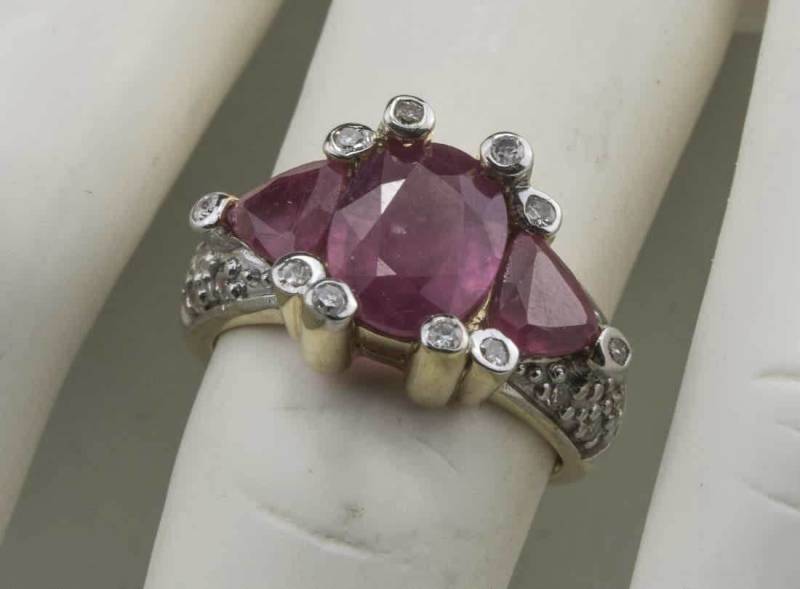 Rosa Saphir Und Diamant-Ring von southseapearlco