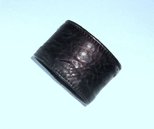 Lederarmband Mit Crashstruktur Geldbörse Damen Herren Handgelenkbörse Armband Schwarz Börsenarmband Schmuckarmband Lederschmuck Geldversteck von spaceleder