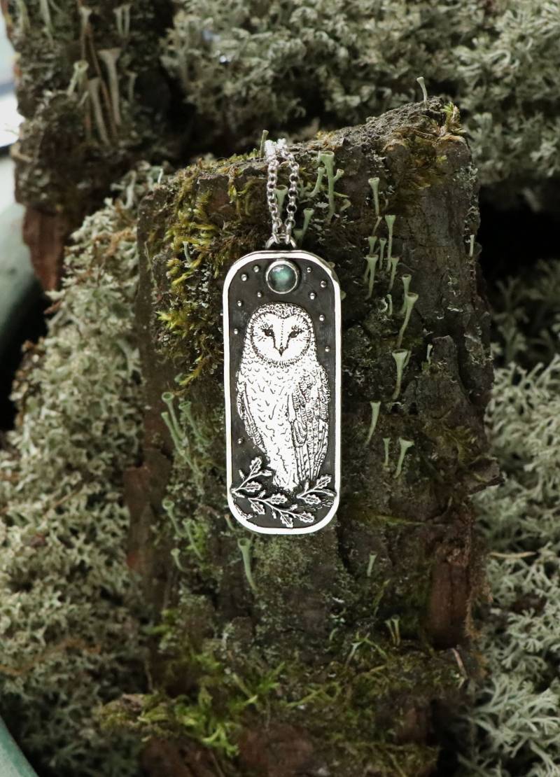 Eule Halskette - Schleiereule Anhänger Silber Sterling Weisheit Labradorit Mond Eule Halskette - Schleiereule Anhänger Silber Sterling Weisheit Labradorit Mond von spaceweaver