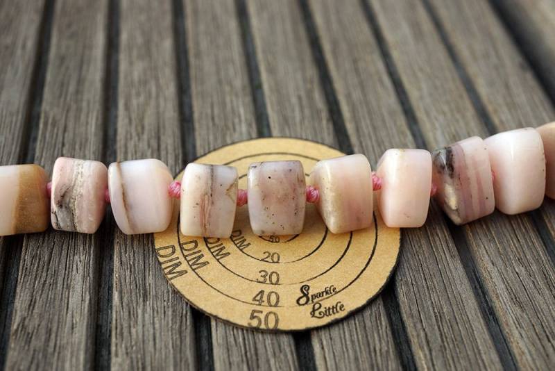 Pink Opal 8-12 Mm Dreieckige Prismenperlen | Etb00632 von sparklelittle