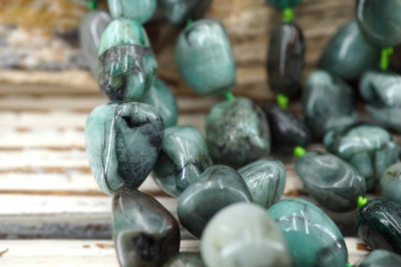 Vintage Smaragd Freeform Perlen 9-14 Mm | Etb01336 Schmuck/Edelsteinkette von sparklelittle