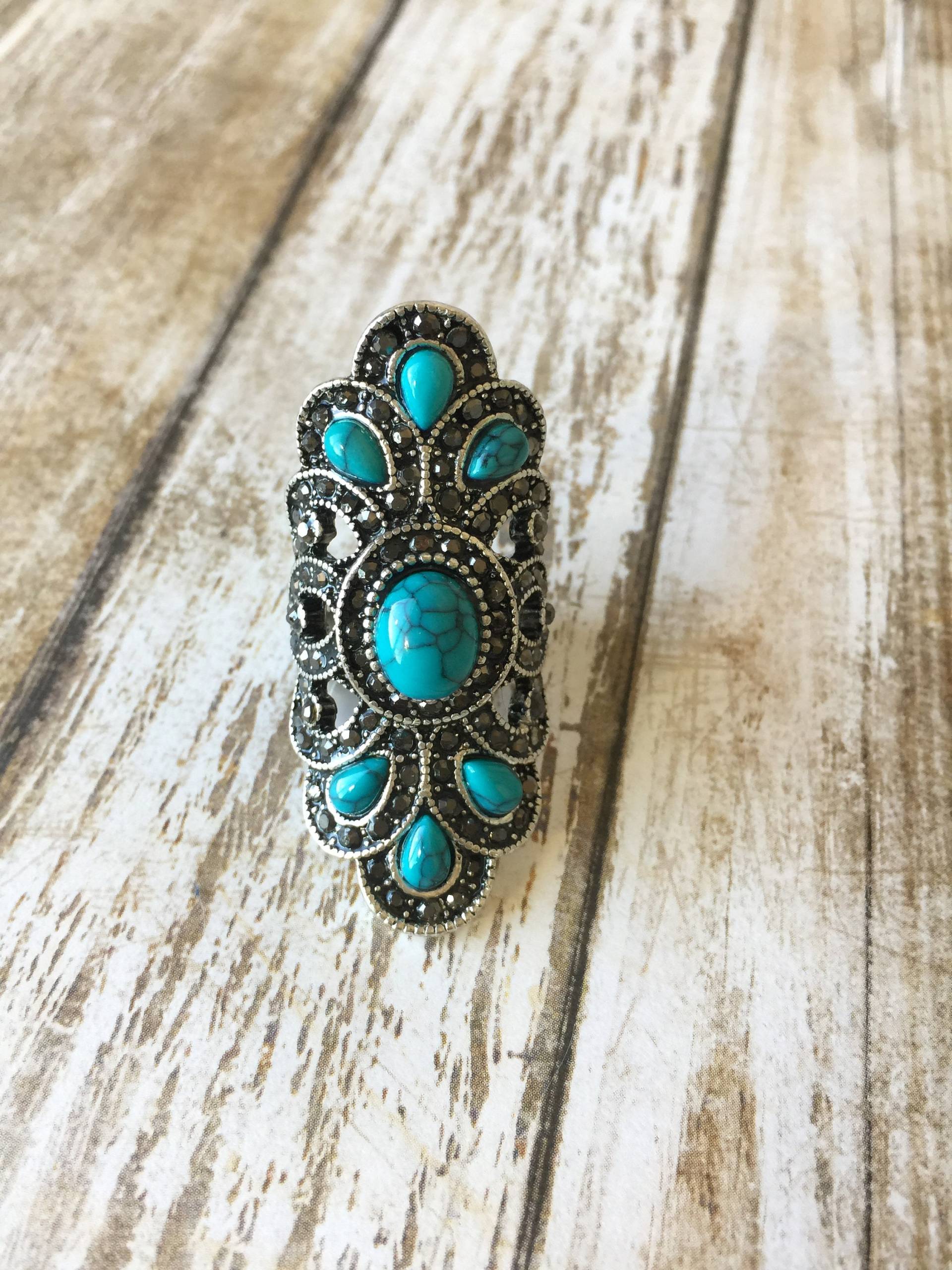 Boho-stil-Ring, Vintage-Look Und Blau Harz Größe 8 Boho-stil-Ring, Vintage-Look Und Blau Harz Größe 8 von sparklinggirl