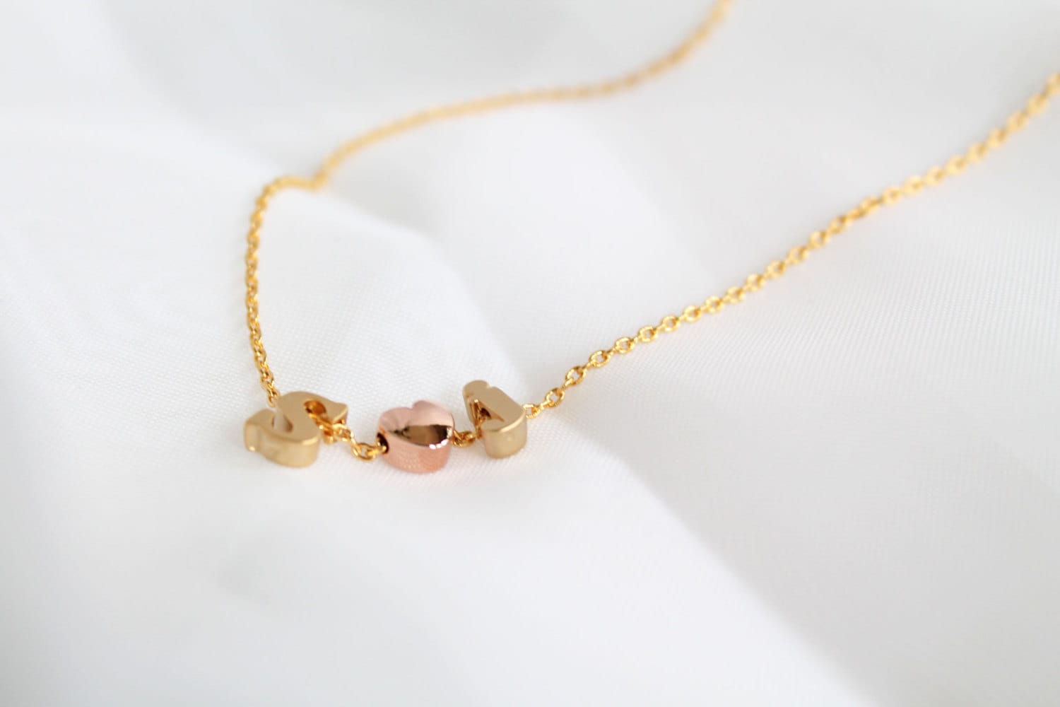 His & Her Initial With Heart, Lowercase Halskette, 3 Zeichen, Letter Personalisierung, Christmas Gift, Wedding von spellingB