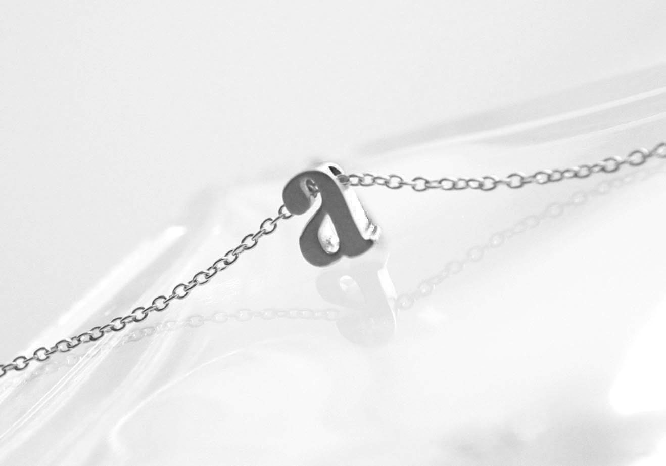 Kleinbuchstaben Anfängliche Halskette, Gold Oder Silber Rose Buchstaben, Personalisierung, Weihnachtsgeschenk, Hochzeit, Schnelle Zustellung von spellingB