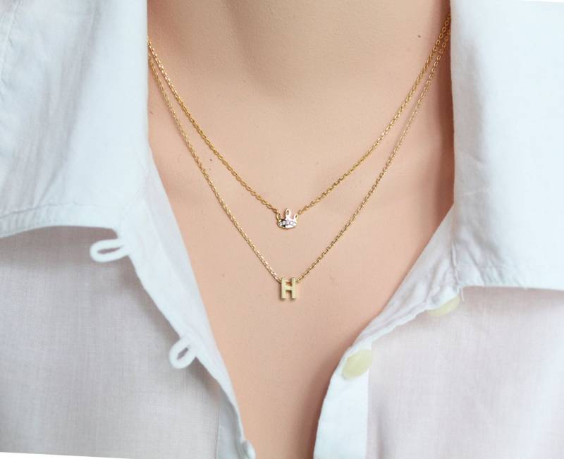 Kleine Krone Und/Oder Erste Halskette, Schichtung, Halsketten, Halsreif Länge, Minimalistisch, Tiara Halskette Zirkonia Krone, Brief von spellingB