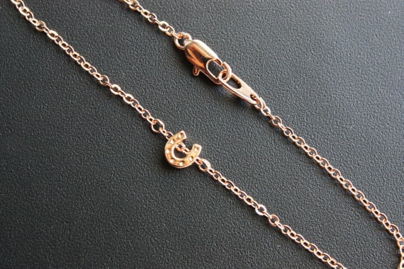 Rose Gold Hufeisen Armband, Hufarmband Des Kleinen Pferdes, Minimalist von spellingB