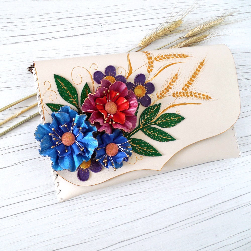 Hochzeitstasche, Blumentasche, Bunte Tasche, Sommertasche, Ethno Florale Tasche, Bunte Blumen, Sommer Clutch, Geschenk Für Sie, Kunst Zu Tragen Hochzeitstasche, Blumentasche, Bunte Tasche, Sommertasche, Ethno Florale Tasche, Bunte Blumen, Sommer Clutch, Geschenk Für Sie, Kunst Zu Tragen von spiculdegrau