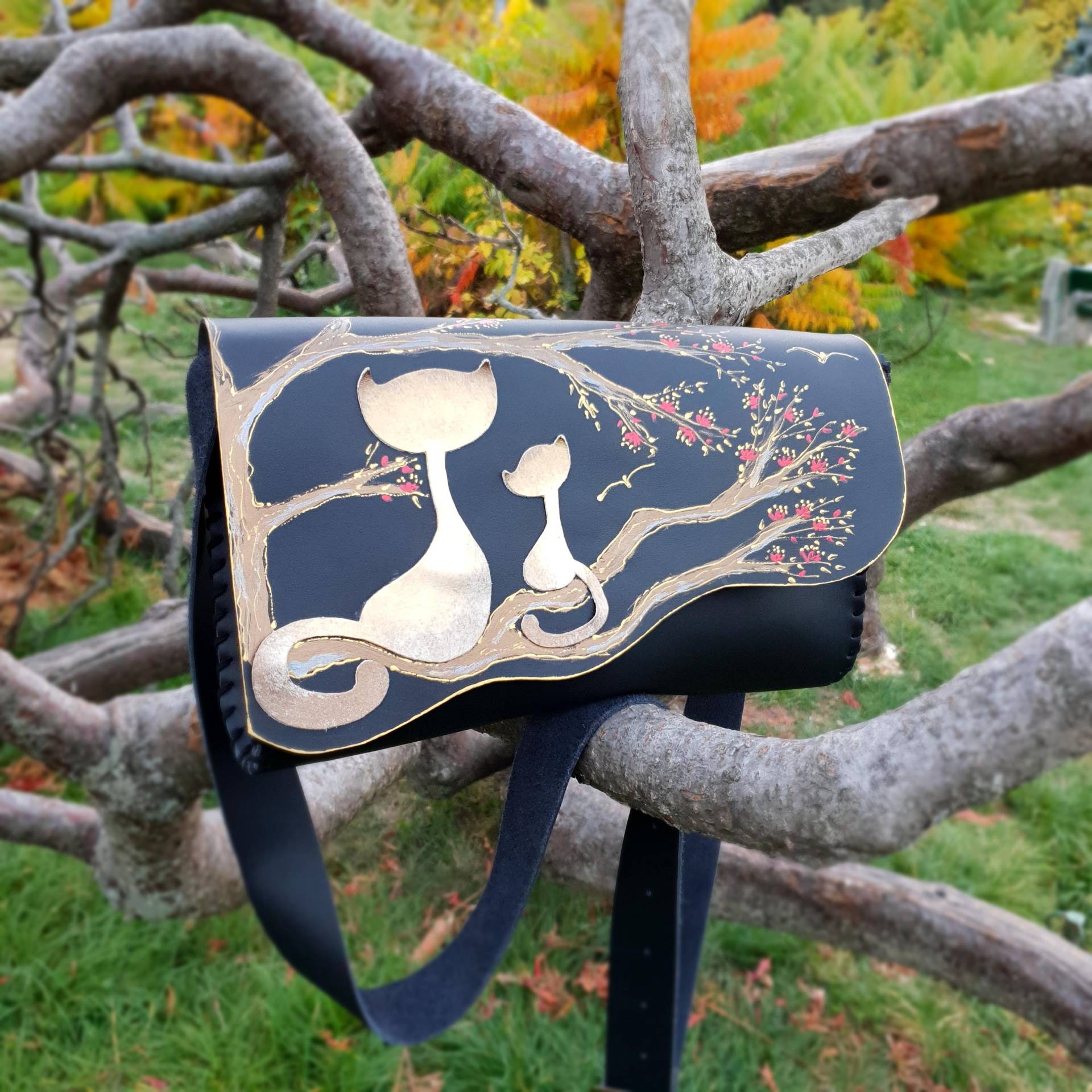 Ledertasche Mit Katzen, Katzentasche, Kätzchen, Tasche, Katzen Crossbody Im Baum, Katzenliebhaber, Katzenliebhaber Tasche Ledertasche Mit Katzen, Katzentasche, Kätzchen, Tasche, Katzen Crossbody Im Baum, Katzenliebhaber, Katzenliebhaber Tasche von spiculdegrau