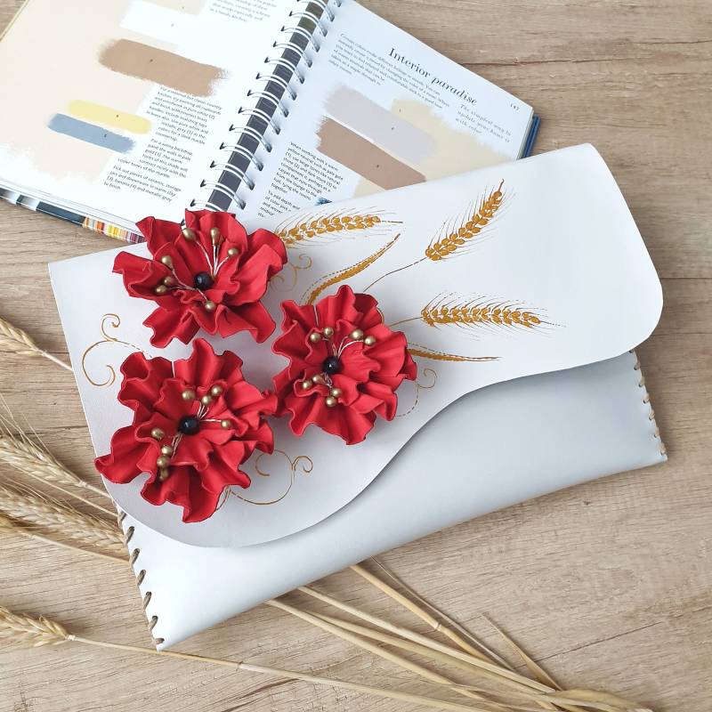 Rote Mohnblumen Geldbörse Rot Abendtasche Leder Blumen Hochzeit Clutch Handgemalt Jahrestag Geschenk Brautjungfern von spiculdegrau