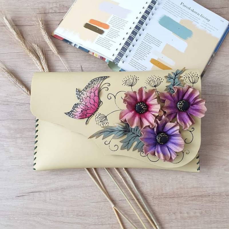 Sommertasche Floral Clutch Geldbörse Frühlingstasche Anemone Gemalt Handtasche Boho Tasche Leder Bunte Jubiläum von spiculdegrau