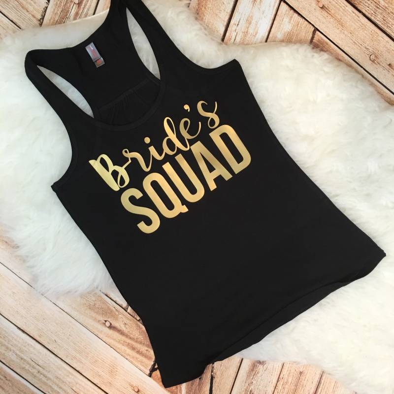 Bride's Squad Tank Top Gold Junggesellinnenabschied Passende Shirts von spillthebeansetc