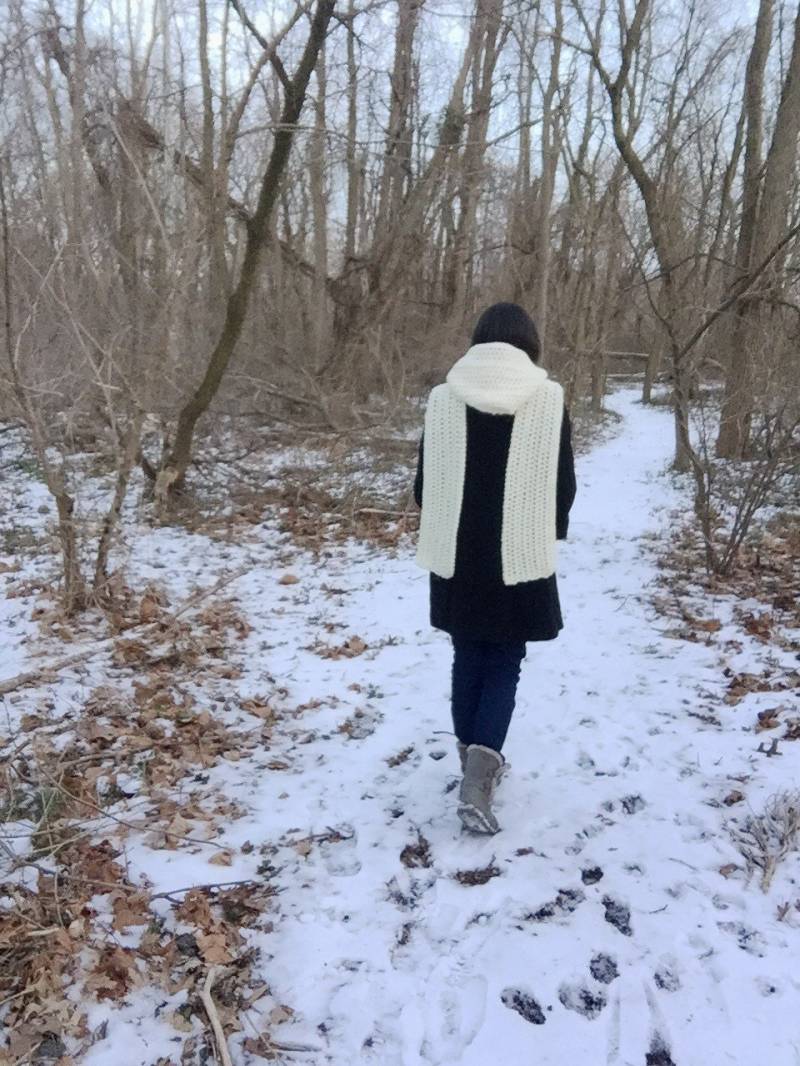 Creme Scoodie Gehäkelt Langer Kapuzen Winter Schal Creme Scoodie Gehäkelt Langer Kapuzen Winter Schal von spinningsheep