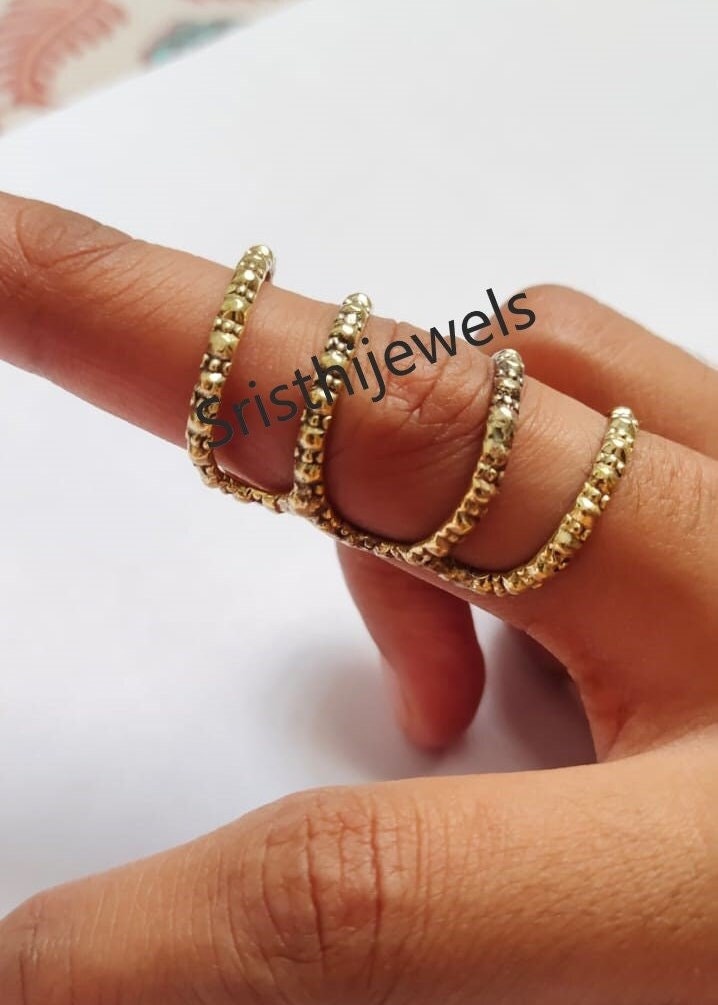 Arthritis Finger Splint For Bending Sideways, Handmade Hammered Sterling Rings, Textured Eds Splints von sristhijewels