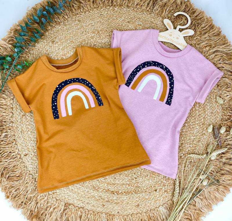 Farbwahl- Lockeres Bio Jersey Shirt - Regenbogen Herz Mädchen Kind Baby Kinderkleidung von sschleifenliebee