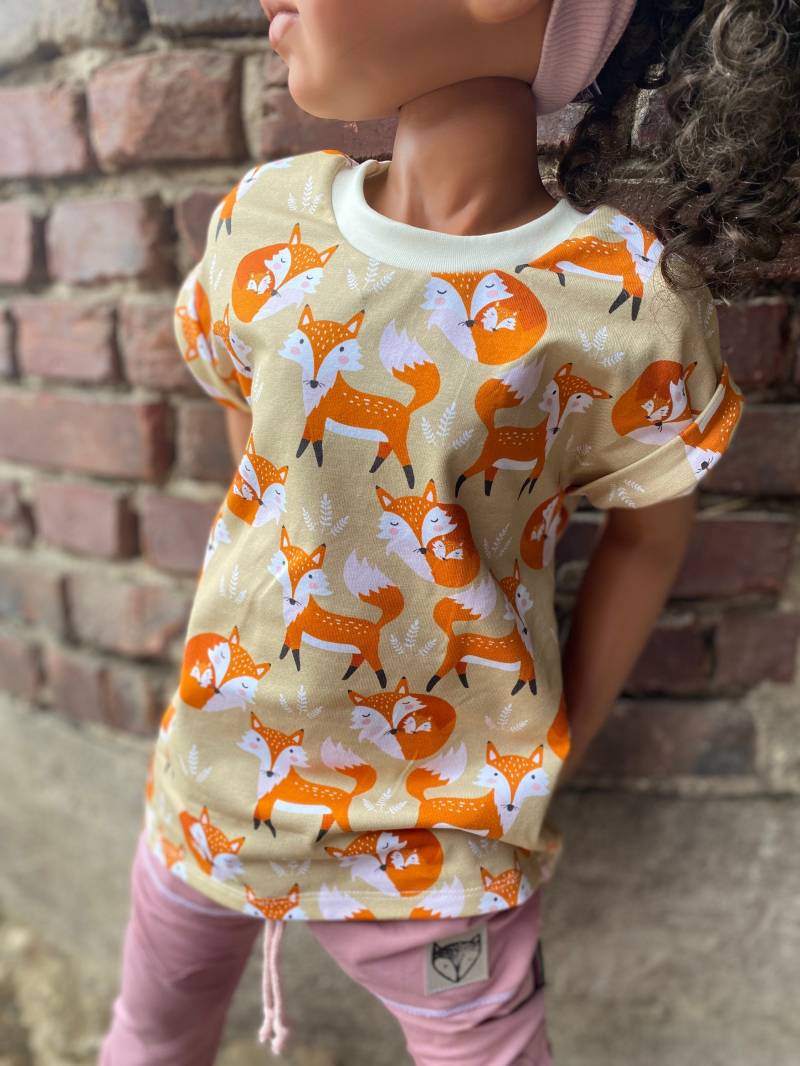 Lockeres Bio Jersey Shirt - Fuchs Kind Gender Neutral Mädchen Junge Baby Kinderkleidung von sschleifenliebee