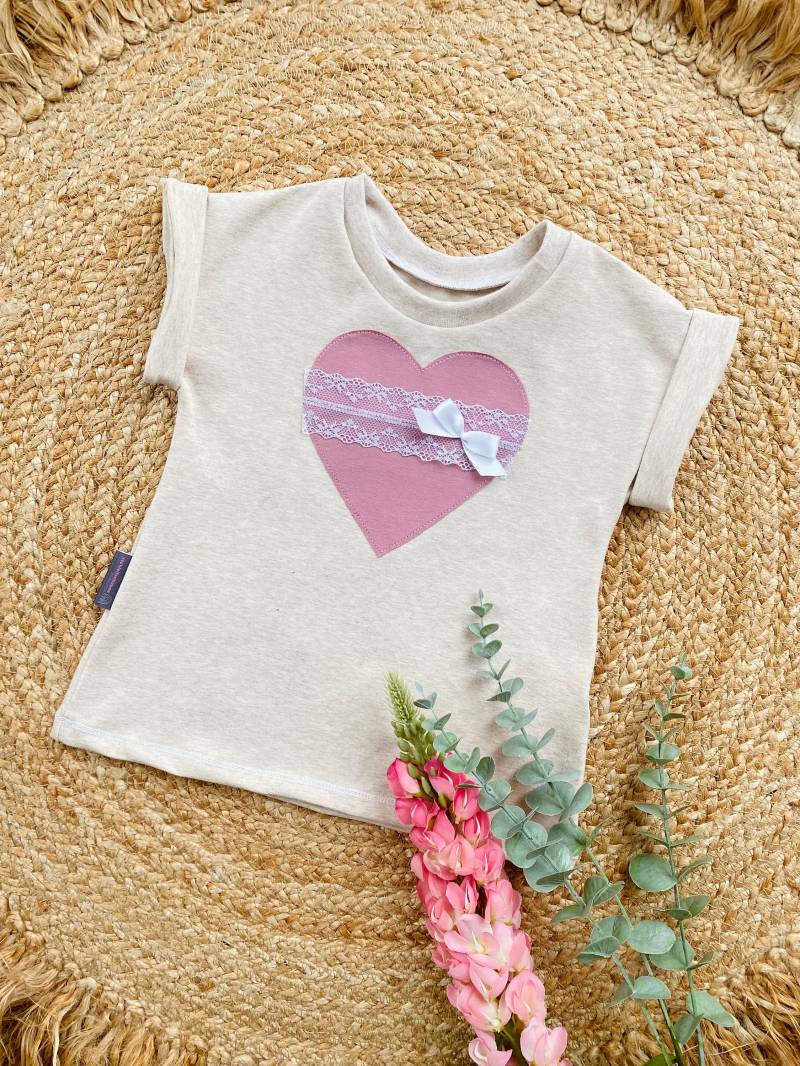 Lockeres Shirt Baumwolljersey - Herz Spitze Schleife Mädchen Kind Baby Kinderkleidung von sschleifenliebee