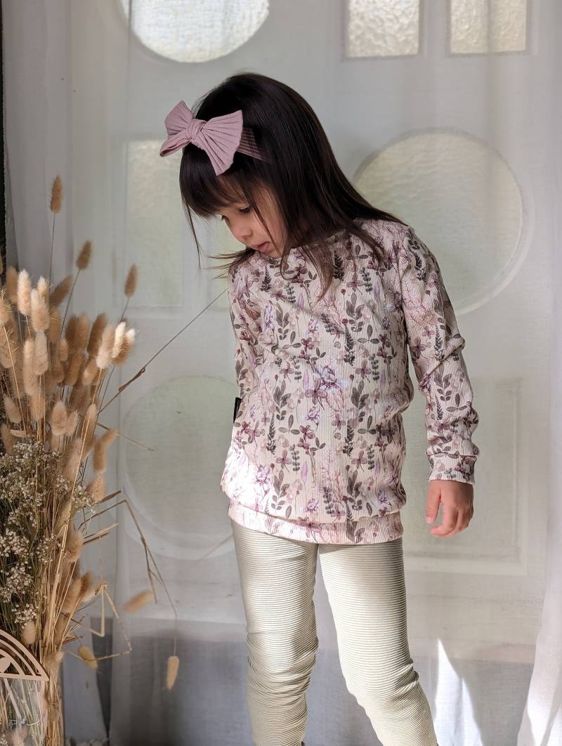 Longsleeve - Blumen Blätter Zweige Langarmshirt Rippjersey Baumwolljersey Shirt Mädchen Kind Baby Kinderkleidung von sschleifenliebee