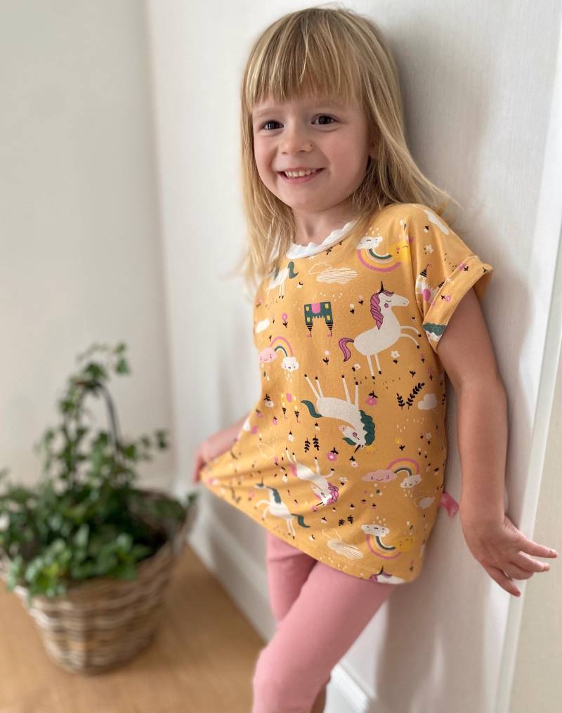 Oversized Shirt | Märchen Einhorn Mädchen Kinderkleidung von sschleifenliebee
