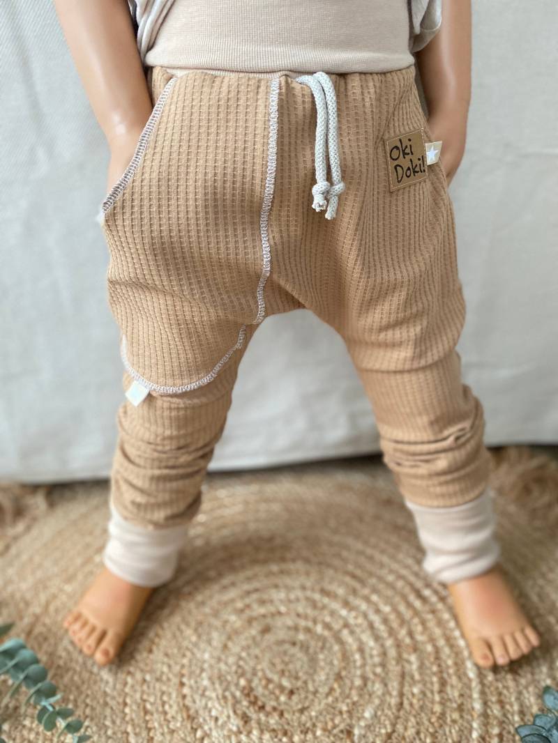 Regular Fit Jogger - Dünne Hose Waffelstrick-Jersey Pumphose Mädchen Junge Baby Kinderkleidung von sschleifenliebee