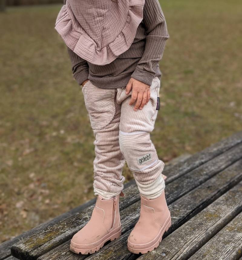 Regular Fit Jogger - Schon Ab Größe 56 Bis 152 Pumphose Mädchen Geliebt Altrosa Basic Baby Kinderkleidung von sschleifenliebee