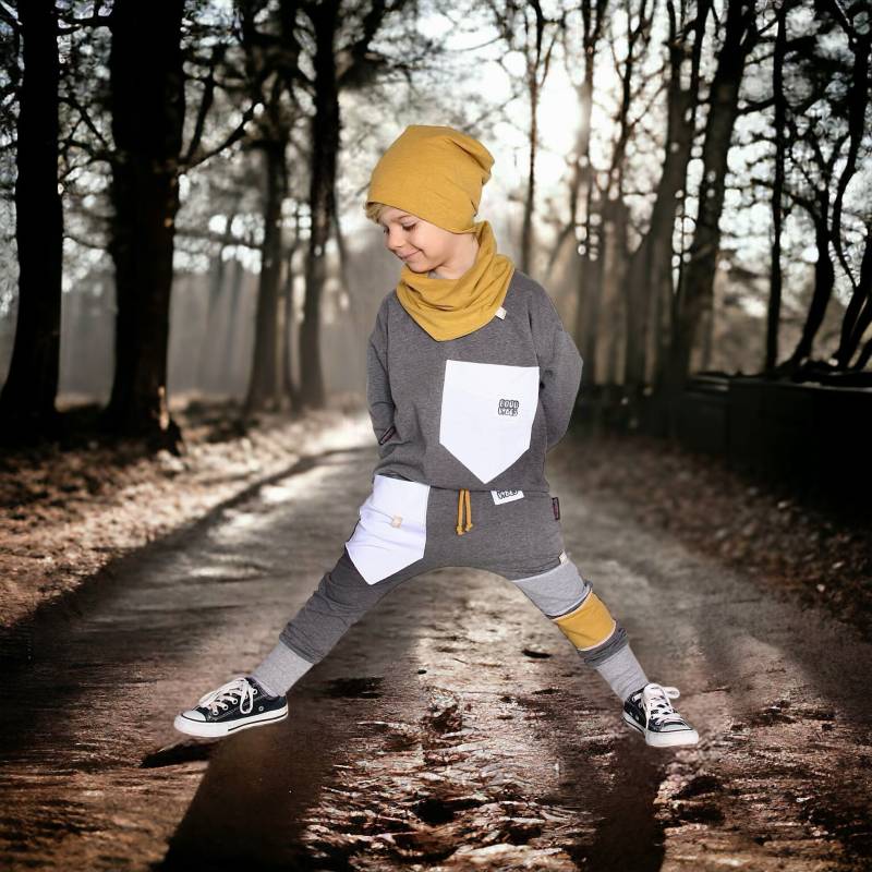 Regular Fit Jogger - Sommersweat Good Vibes Junge Baby Kinderkleidung von sschleifenliebee