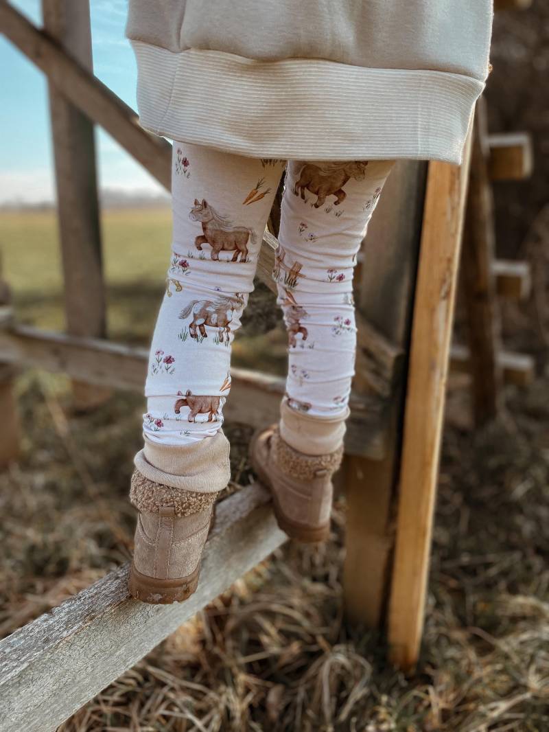 Skinny Fit - Baumwolljersey Hose Pony Pferde Mädchen Baby Kind Kinderkleidung von sschleifenliebee