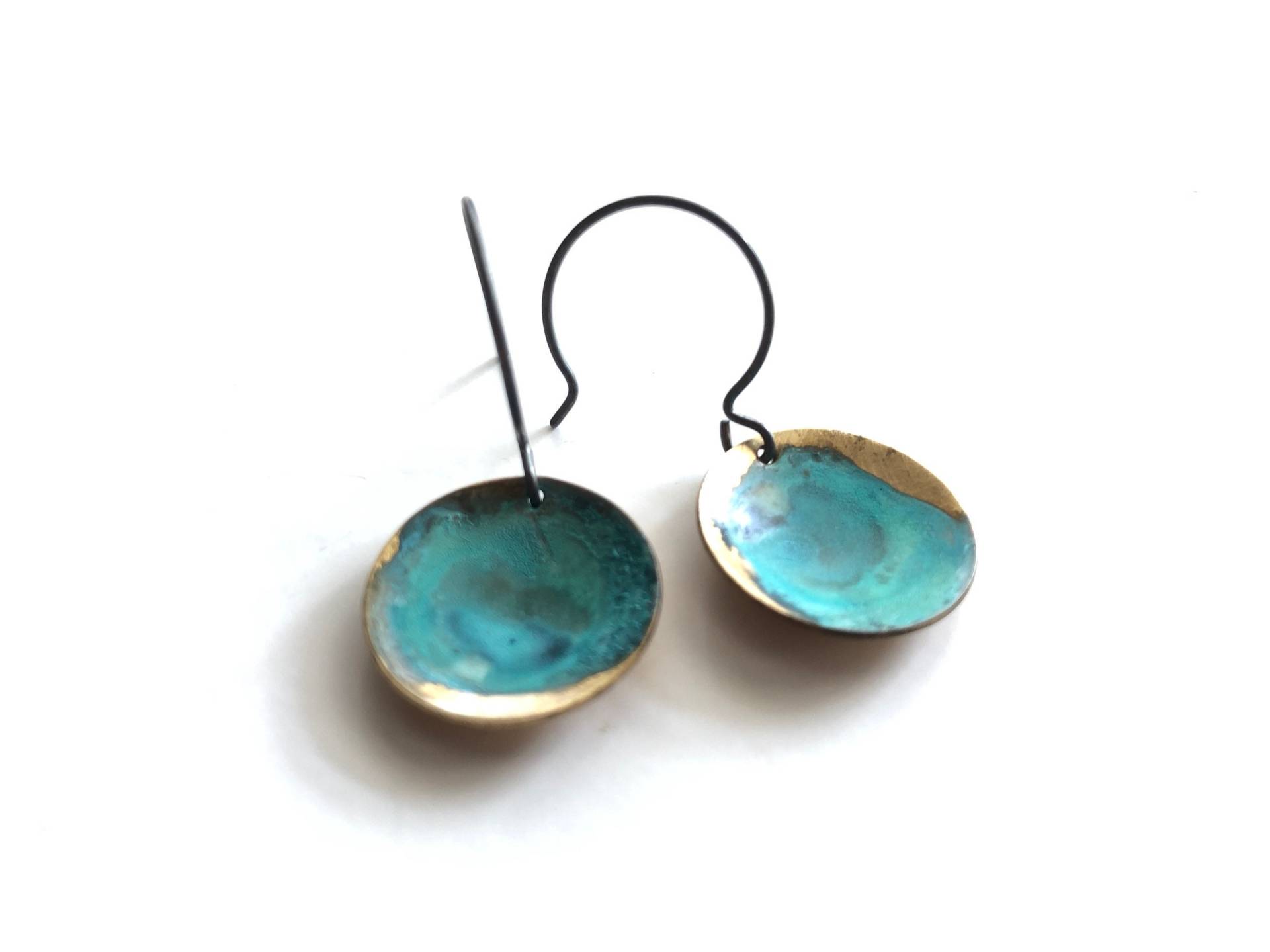 Mittelgroße Gewölbte Grünspan Ohrringe E1835 Mittelgroße Gewölbte Grünspan Ohrringe E1835 von ssdjewelry