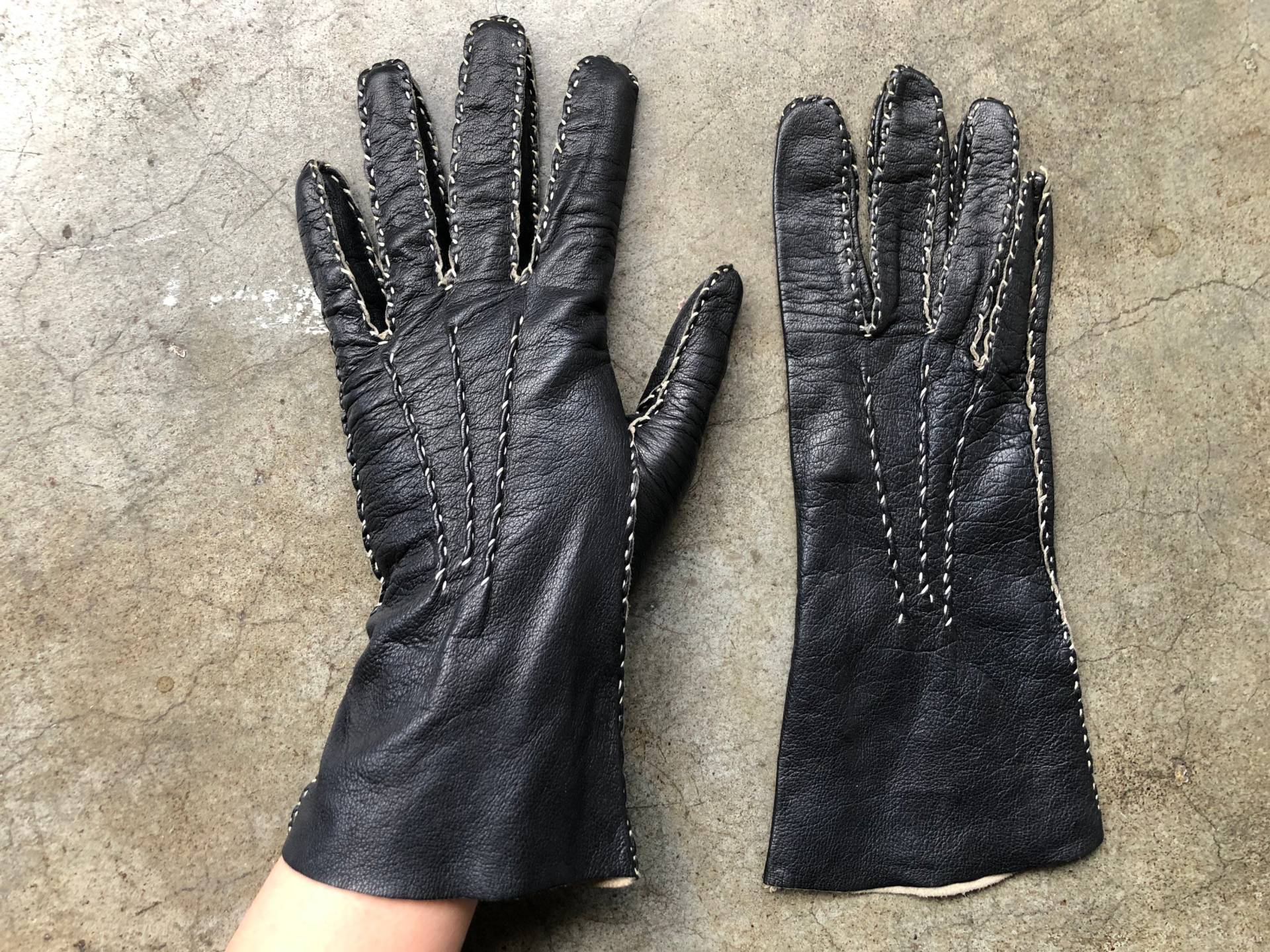 Handgenähte Schwarze Leder Handschuhe Vintage 1940Er Jahre Handarbeit Kontrast Weiße Peitschennaht Antik Größe S Xs 7 1950Er 40Er 50Er Fahren Damen von sssggg