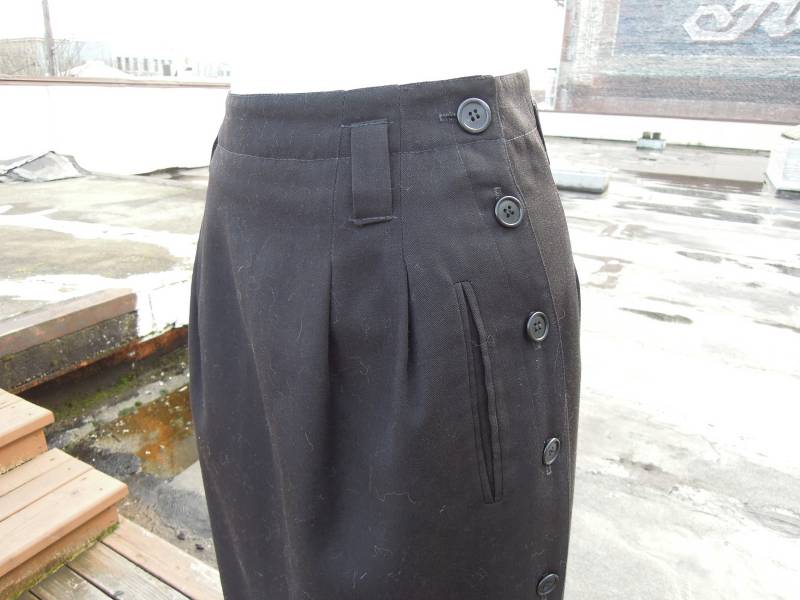 Vintage Wolle Gabardine Gewebte Schwarze Faltenhose Bleistiftrock Knopf Nach Oben Unten Größe S Xs 80Er 90Er 1940Er Jahre 40Er Stil Retro Sailor von sssggg