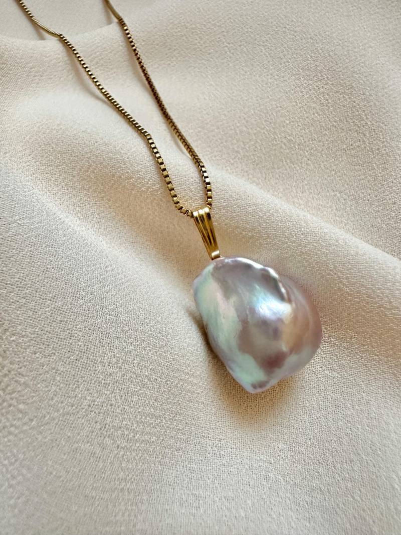 Ciara Perlenkette | Barock Perlenanhänger 14Kt Gold Filled Box Kette Demi Fine Schmuck Minimalist Geschenk Für Sie Ciara Perlenkette | Barock Perlenanhänger 14Kt Gold Filled Box Kette Demi Fine Schmuck Minimalist Geschenk Für Sie von standingoaccessories
