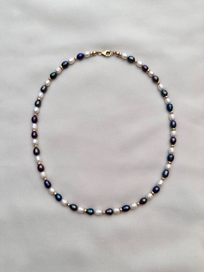 Eva Gold Perlenkette | 14Kt Filled Perlenhalskette Süßwasser Perlenschmuck Demi Fine Einzigartige Handgemachte Schmuck Geschenk Eva Gold Perlenkette | 14Kt Filled Perlenhalskette Süßwasser Perlenschmuck Demi Fine Einzigartige Handgemachte Schmuck Geschenk von standingoaccessories