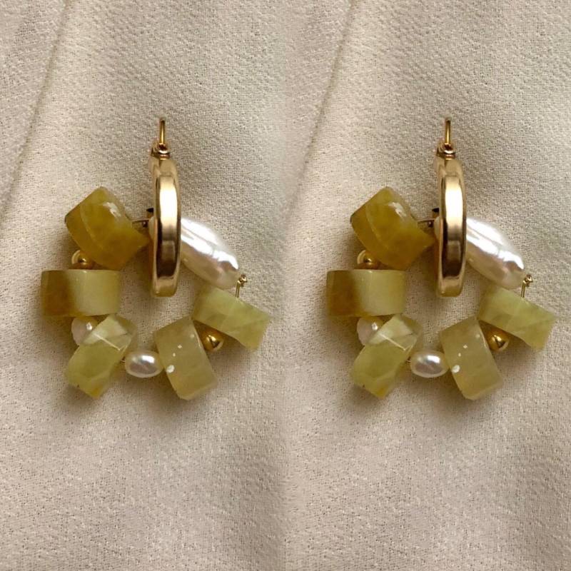 Kea Perlen Ohrringe | Gold Creolen Bunt Edelstein Schmuck Demi Fine Dicke Kea Perlen Ohrringe | Gold Creolen Bunt Edelstein Schmuck Demi Fine Dicke von standingoaccessories