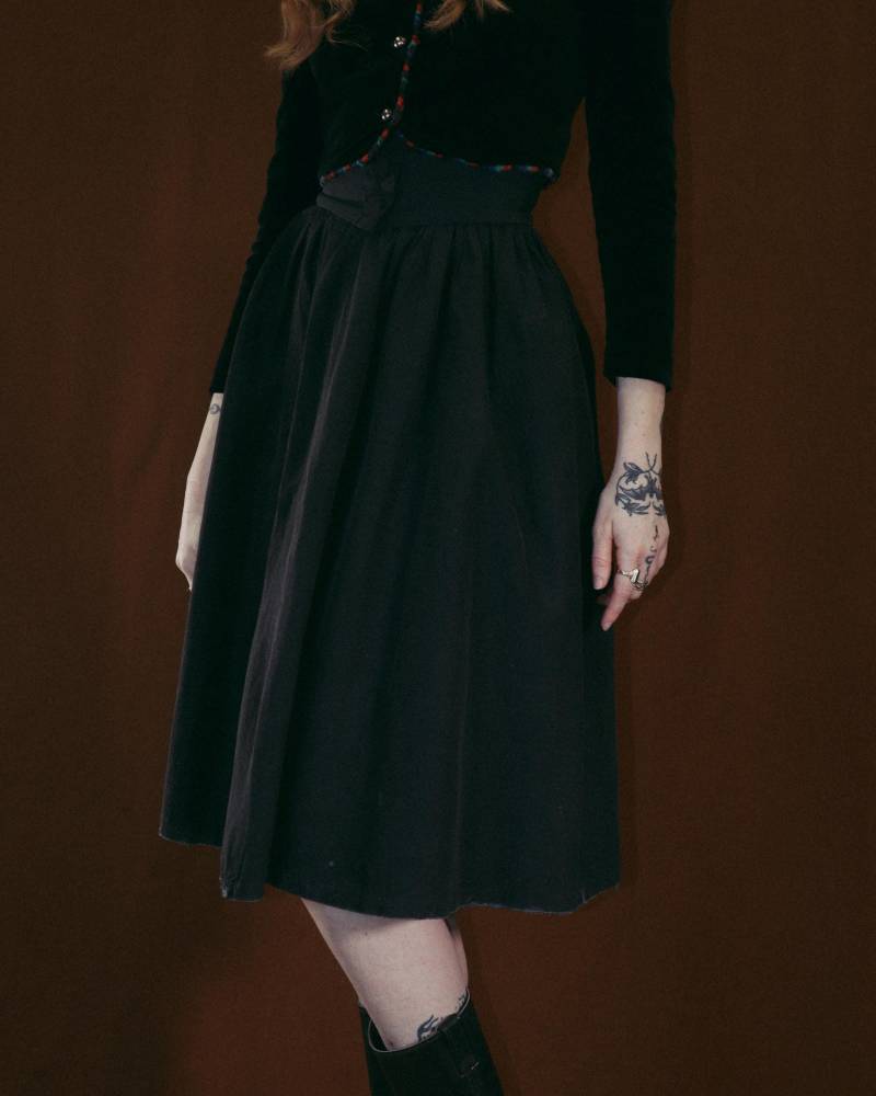 Echte Vintage 1950Er Jahre Rock Mit Hoher Taille, Schwarzer Reiterrock Knopfleiste von standingovationvtg